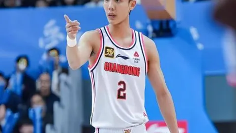 13岁成都女童成为最年轻国手，加入乒乓球国家青年队